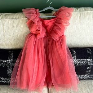 Perfect easter dress size 6x worn once for a couple hours.